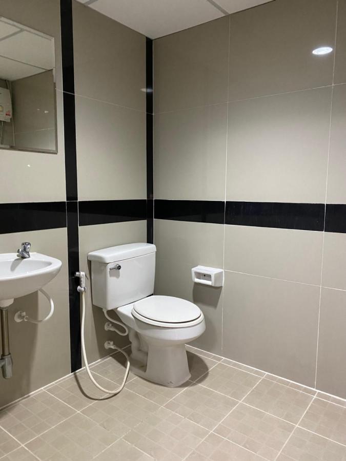 Baansuay Rattanathibet Apartment Nonthaburi Ngoại thất bức ảnh