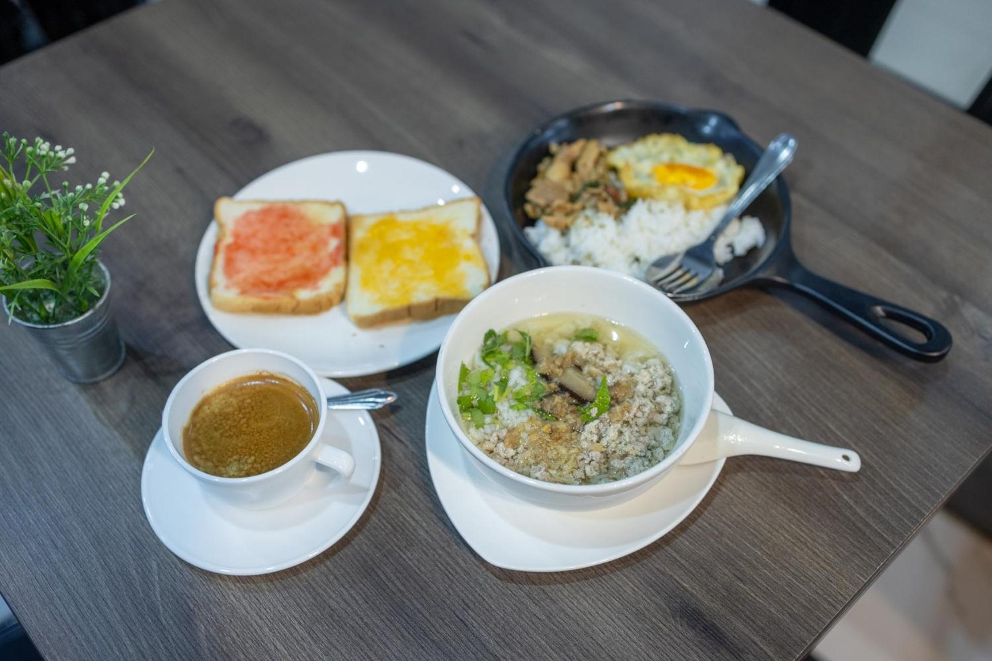 Baansuay Rattanathibet Apartment Nonthaburi Ngoại thất bức ảnh